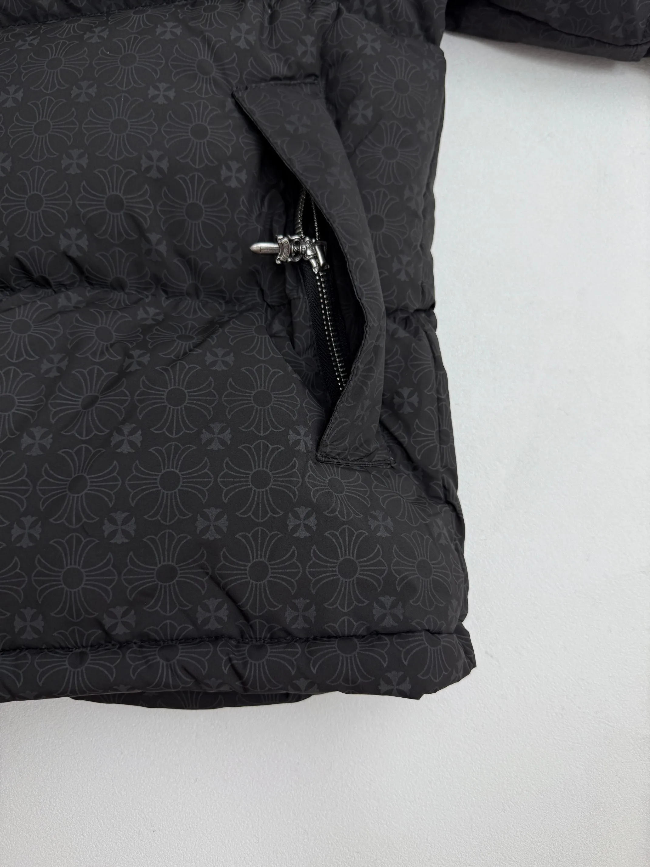 P1010 Chrome Hearts Chrome Hearts Sanskrit all-over jacquard down jacket S/M/L/XL
